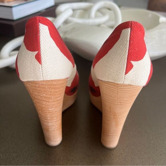 YSL Red Floral Canvas Wedge Heels - Size 40 - Picture 10 of 10